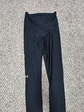 Women's Under Armour Black Leggings Size Medium Tall
